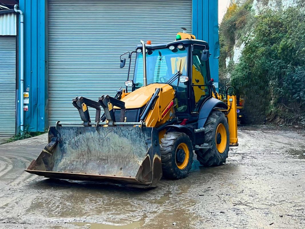 Side of machine JCB