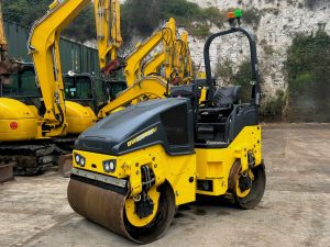 Buying a Road Roller - Bomag BW120 AH-5